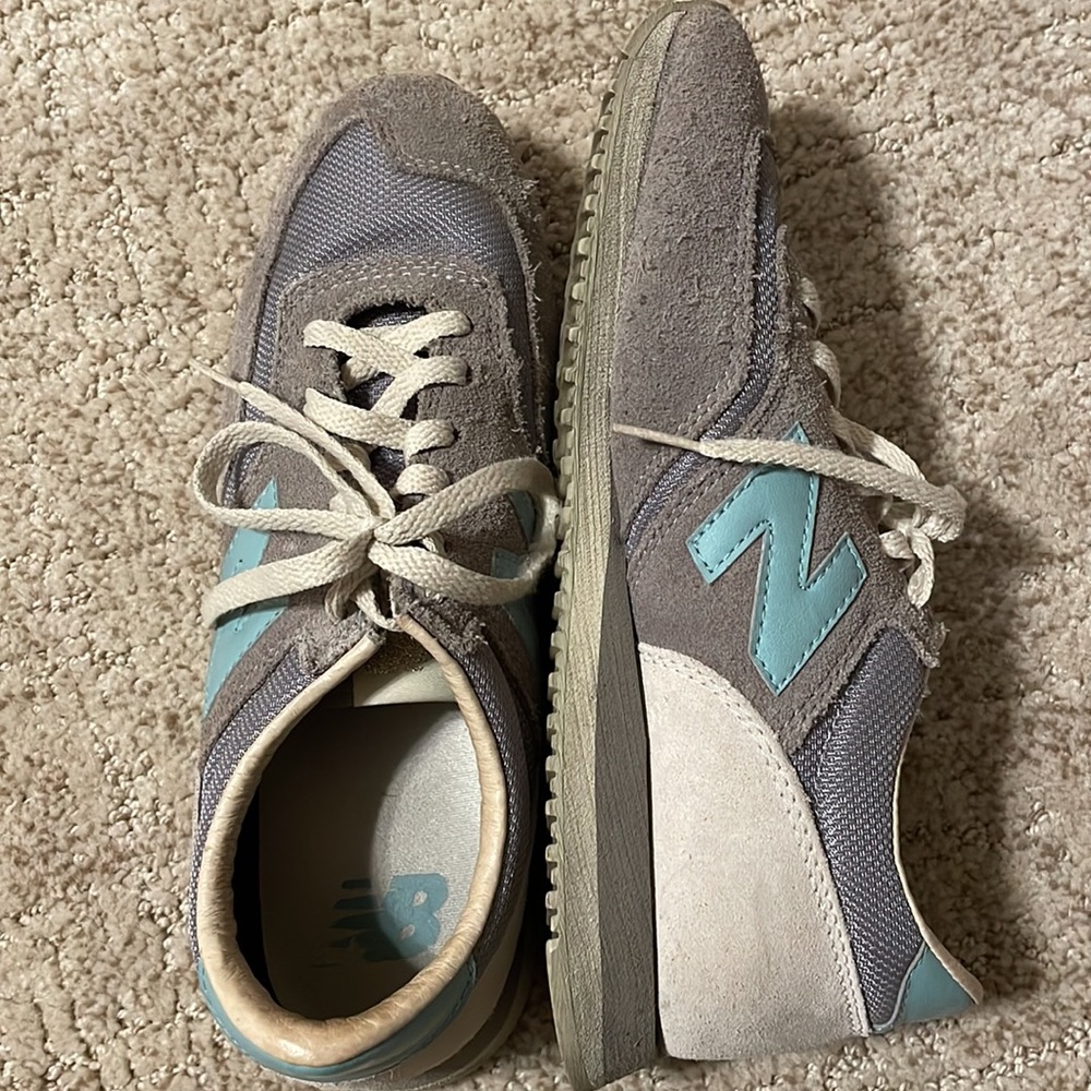 Classic new balance sneakers - Picture 2 of 2